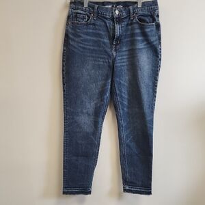 Old Navy Mid-Rise Boyfriend Jeans